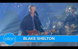 Blake Shelton Performs 'Minimum Wage'